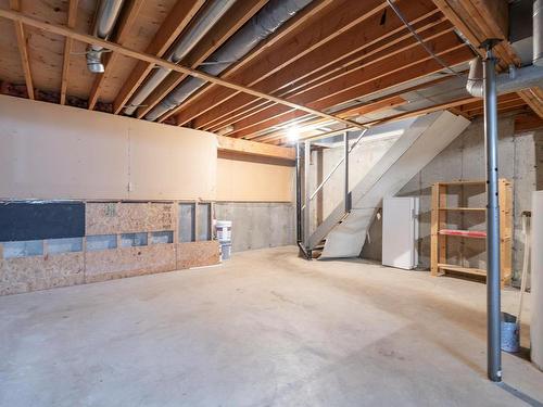 5 1651 46 Street, Edmonton, AB - Indoor Photo Showing Basement