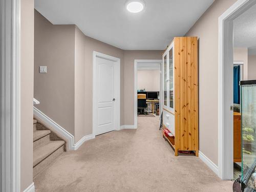 640 Crimson Drive, Sherwood Park, AB - Indoor Photo Showing Other Room