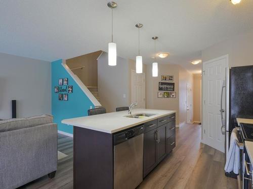 1931 Chapman Road, Edmonton, AB - Indoor Photo Showing Kitchen