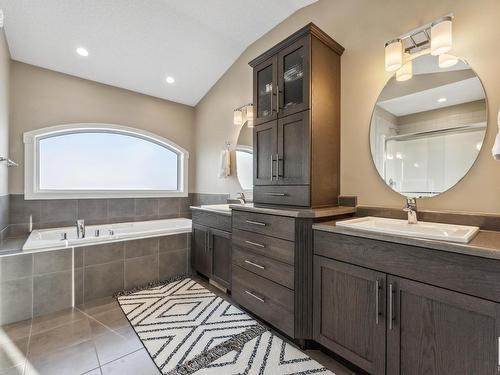 105 Summerstone Lane, Sherwood Park, AB - Indoor Photo Showing Bathroom