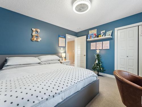 105 Summerstone Lane, Sherwood Park, AB - Indoor Photo Showing Bedroom