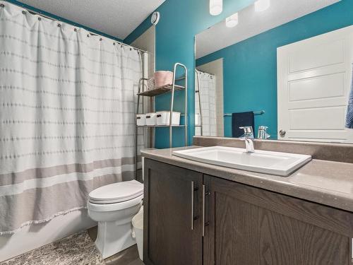 105 Summerstone Lane, Sherwood Park, AB - Indoor Photo Showing Bathroom