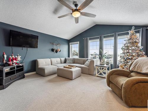 105 Summerstone Lane, Sherwood Park, AB - Indoor Photo Showing Living Room