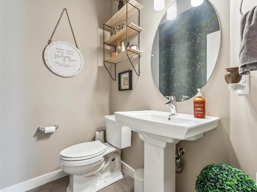 105 Summerstone Lane, Sherwood Park, AB - Indoor Photo Showing Bathroom