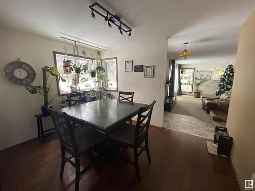 5011 47 Avenue, Stony Plain, AB - Indoor Photo Showing Dining Room