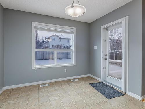 33 Creekside Close, Spruce Grove, AB 