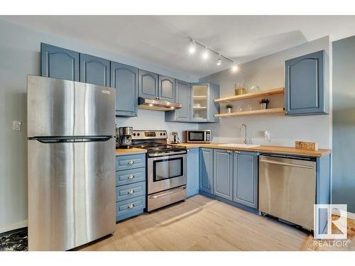 404 11025 Jasper Avenue, Edmonton, AB - Indoor Photo Showing Kitchen