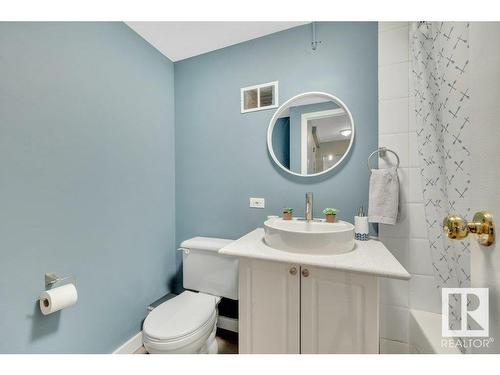 404 11025 Jasper Avenue, Edmonton, AB - Indoor Photo Showing Bathroom