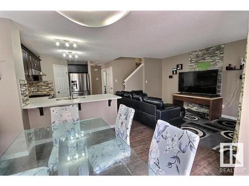 631 56 Street, Edmonton, AB - Indoor Photo Showing Dining Room