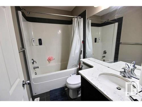 631 56 Street, Edmonton, AB - Indoor Photo Showing Bathroom