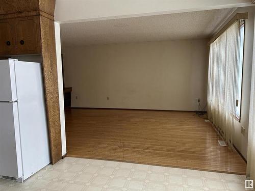 5020 59 Street, Redwater, AB - Indoor Photo Showing Other Room