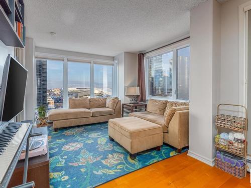 1407 10180 104 Street, Edmonton, AB - Indoor Photo Showing Living Room