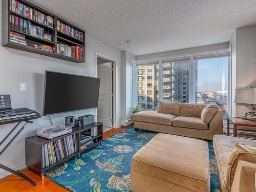 1407 10180 104 Street, Edmonton, AB - Indoor Photo Showing Living Room