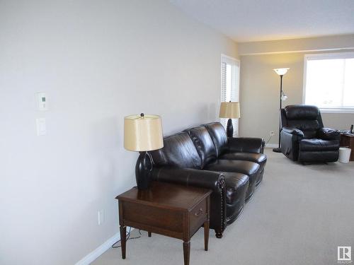 107 260 Lewis Estates Boulevard Nw, Edmonton, AB - Indoor Photo Showing Living Room