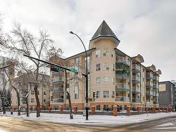 #204 9938 104 ST NW  Edmonton, AB T5K 2X7