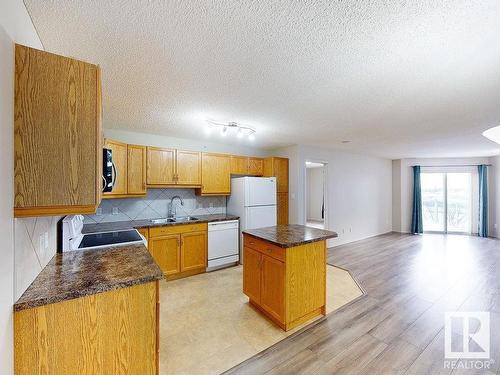 418 16035 132 Street, Edmonton, AB - Indoor Photo Showing Kitchen