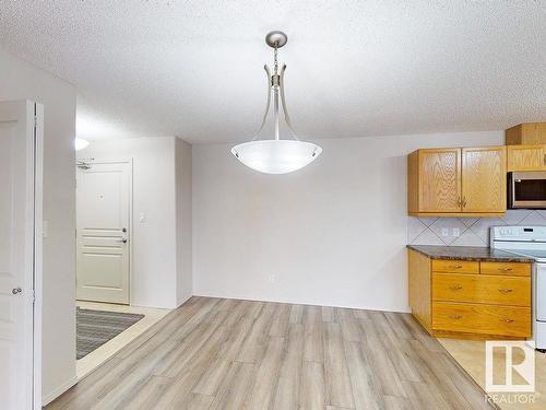 418 16035 132 Street, Edmonton, AB - Indoor Photo Showing Kitchen