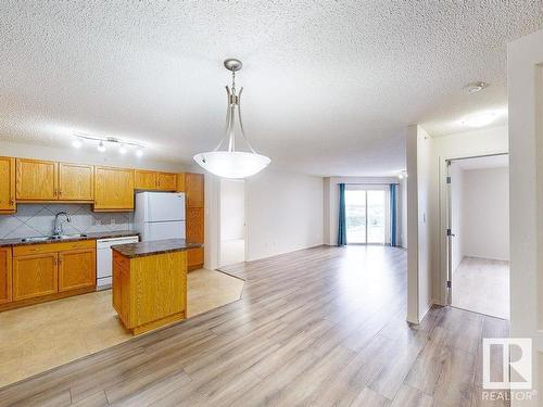 418 16035 132 Street, Edmonton, AB - Indoor Photo Showing Kitchen With Double Sink