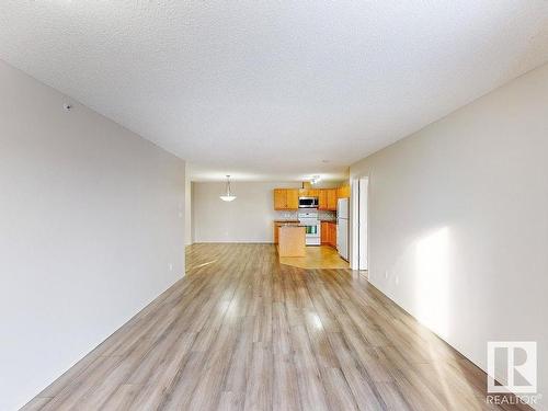 418 16035 132 Street, Edmonton, AB - Indoor