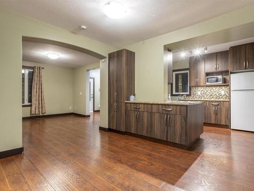 11817 65 Street, Edmonton, AB - Indoor Photo Showing Kitchen