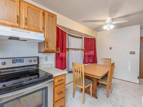 3216 41 Street, Leduc, AB - Indoor Photo Showing Kitchen