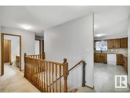 221 Oeming Road, Edmonton, AB - Indoor Photo Showing Other Room