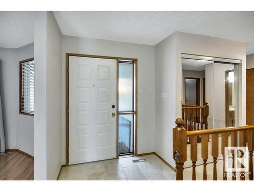 221 Oeming Road, Edmonton, AB - Indoor Photo Showing Other Room