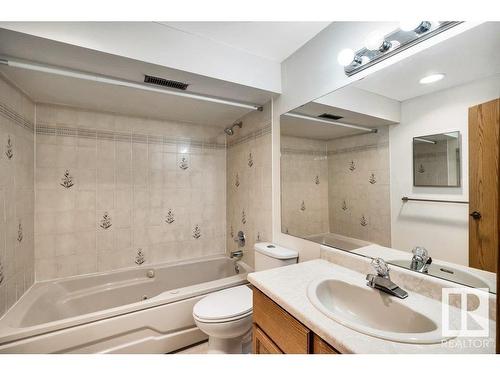 221 Oeming Road, Edmonton, AB - Indoor Photo Showing Bathroom