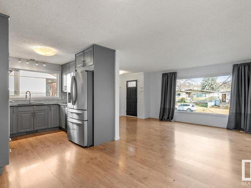 10170 88 Street, Edmonton, AB - Indoor Photo Showing Kitchen