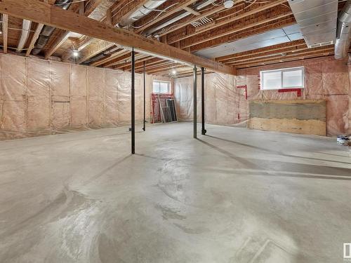 1268 Cunningham Drive, Edmonton, AB - Indoor Photo Showing Basement