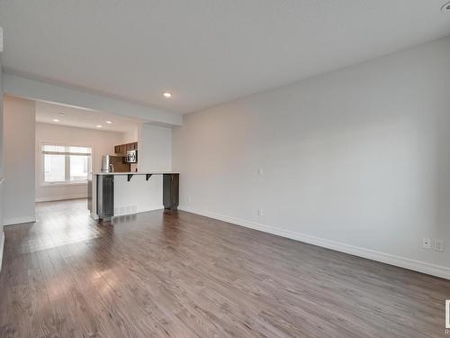 101 804 Welsh Drive, Edmonton, AB - Indoor