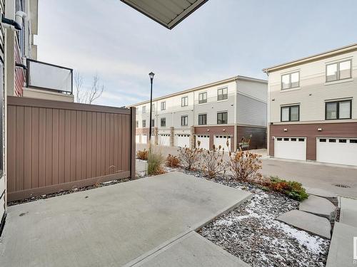 101 804 Welsh Drive, Edmonton, AB - Outdoor