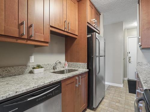 803 9909 110 Street, Edmonton, AB - Indoor Photo Showing Kitchen