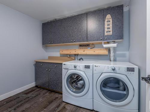 327 Nelson Drive, Spruce Grove, AB - Indoor Photo Showing Laundry Room