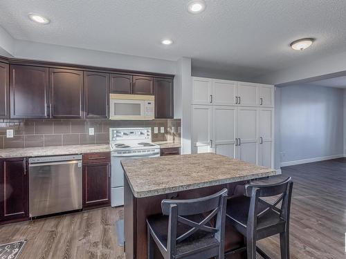 327 Nelson Drive, Spruce Grove, AB - Indoor Photo Showing Kitchen