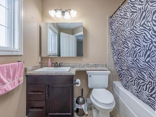 327 Nelson Drive, Spruce Grove, AB - Indoor Photo Showing Bathroom