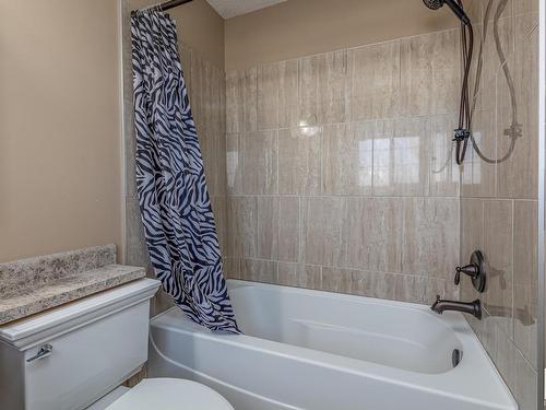 327 Nelson Drive, Spruce Grove, AB - Indoor Photo Showing Bathroom