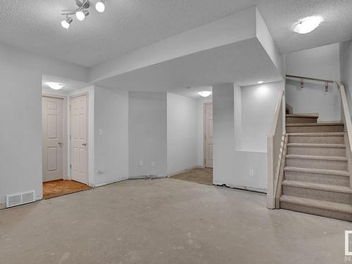 41 1650 Towne Center Boulevard, Edmonton, AB - Indoor Photo Showing Other Room