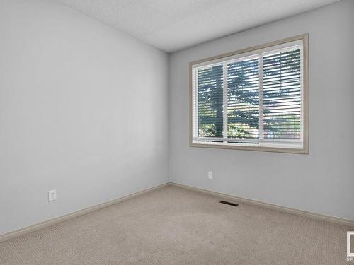 41 1650 Towne Center Boulevard, Edmonton, AB - Indoor Photo Showing Other Room