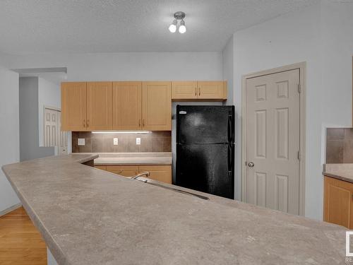 41 1650 Towne Center Boulevard, Edmonton, AB - Indoor Photo Showing Kitchen