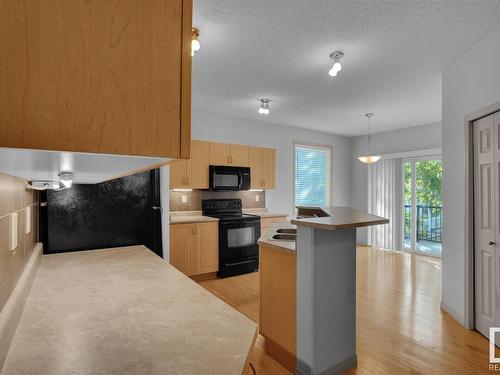 41 1650 Towne Center Boulevard, Edmonton, AB - Indoor Photo Showing Kitchen