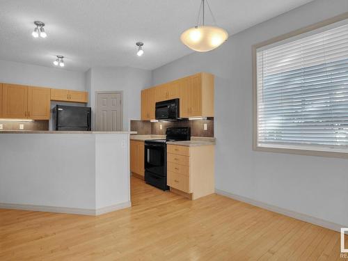 41 1650 Towne Center Boulevard, Edmonton, AB - Indoor Photo Showing Kitchen