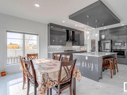 6059 Crawford Drive Sw, Edmonton, AB - Indoor Photo Showing Dining Room