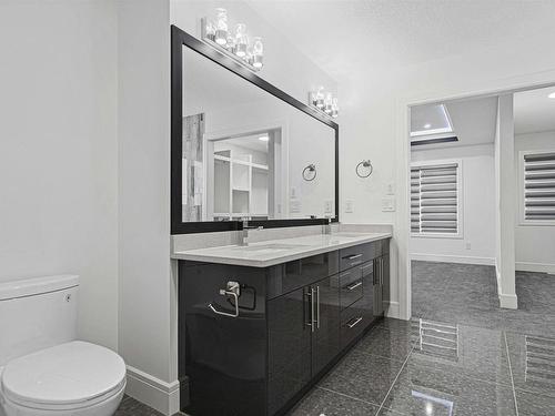 6059 Crawford Drive Sw, Edmonton, AB - Indoor Photo Showing Bathroom