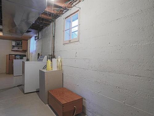 11219 104 Street, Edmonton, AB - Indoor Photo Showing Laundry Room