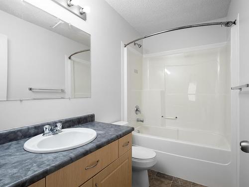 266 Avena Circle, Leduc, AB - Indoor Photo Showing Bathroom