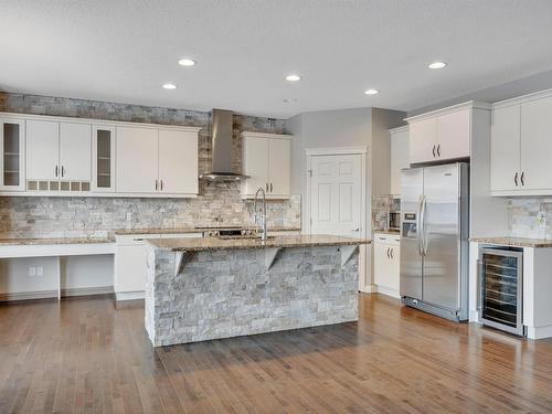 9 Southfork Close, Leduc, AB - Indoor Photo Showing Kitchen With Upgraded Kitchen