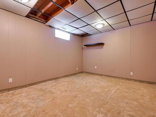 51 Windermere Drive, Spruce Grove, AB - Indoor Photo Showing Other Room