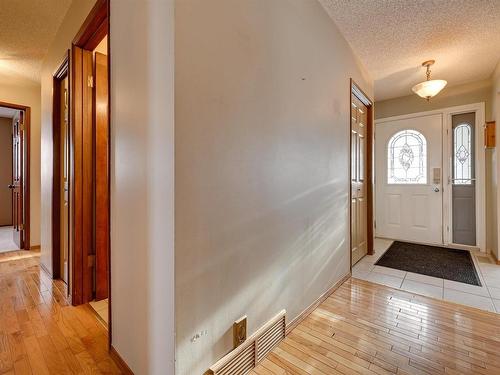 51 Windermere Drive, Spruce Grove, AB - Indoor Photo Showing Other Room