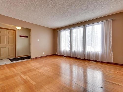 51 Windermere Drive, Spruce Grove, AB - Indoor Photo Showing Other Room